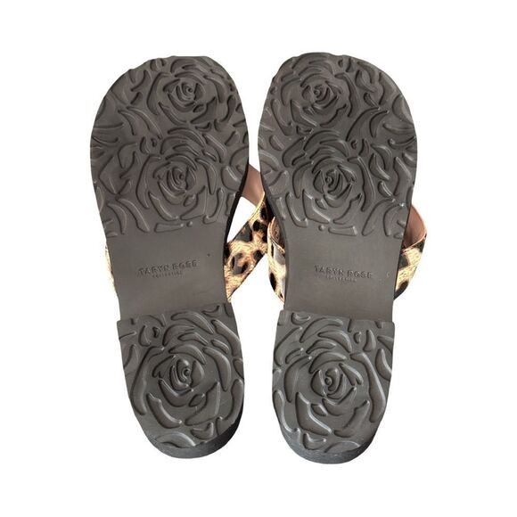 Taryn Rose Taziana Leopard Print Thong Sandals - Picture 3 of 8